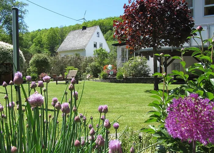 Zum Rothaarsteig Selbstversorgerhaus 度假居 内托芬