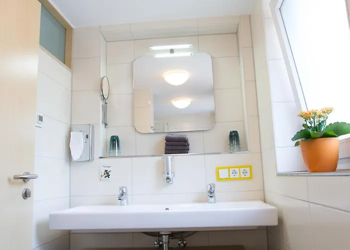 Zum Rothaarsteig Selbstversorgerhaus 度假居 内托芬