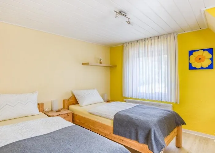 度假居 Zum Rothaarsteig Selbstversorgerhaus 内托芬